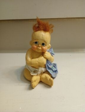 Cast Art Vintage Cradlerock 1993 Hand Painted Figurine